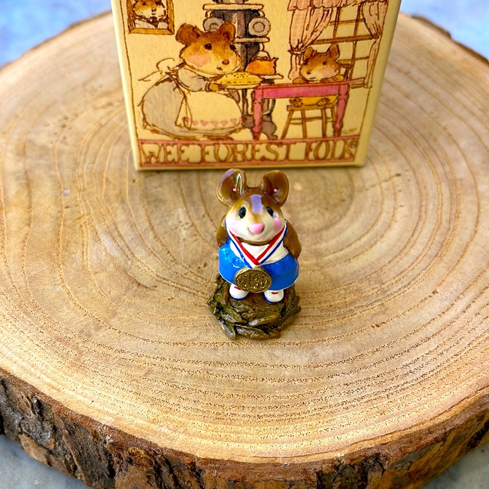 Adorable Wee Forest Folk collectible.  MS-18 Victor.  Signed by artist.